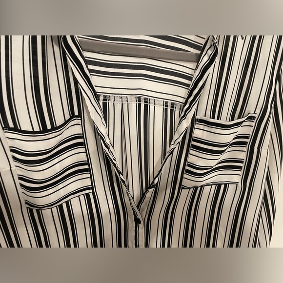 striped button up blouse - Picture 4 of 7